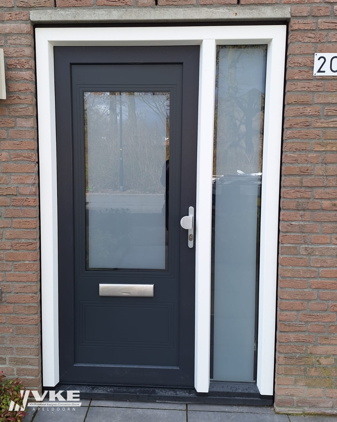 kunststof voordeur antraciet